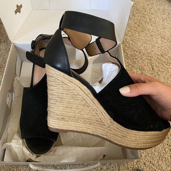 Marc fisher ltd black wedges - Picture 4 of 4